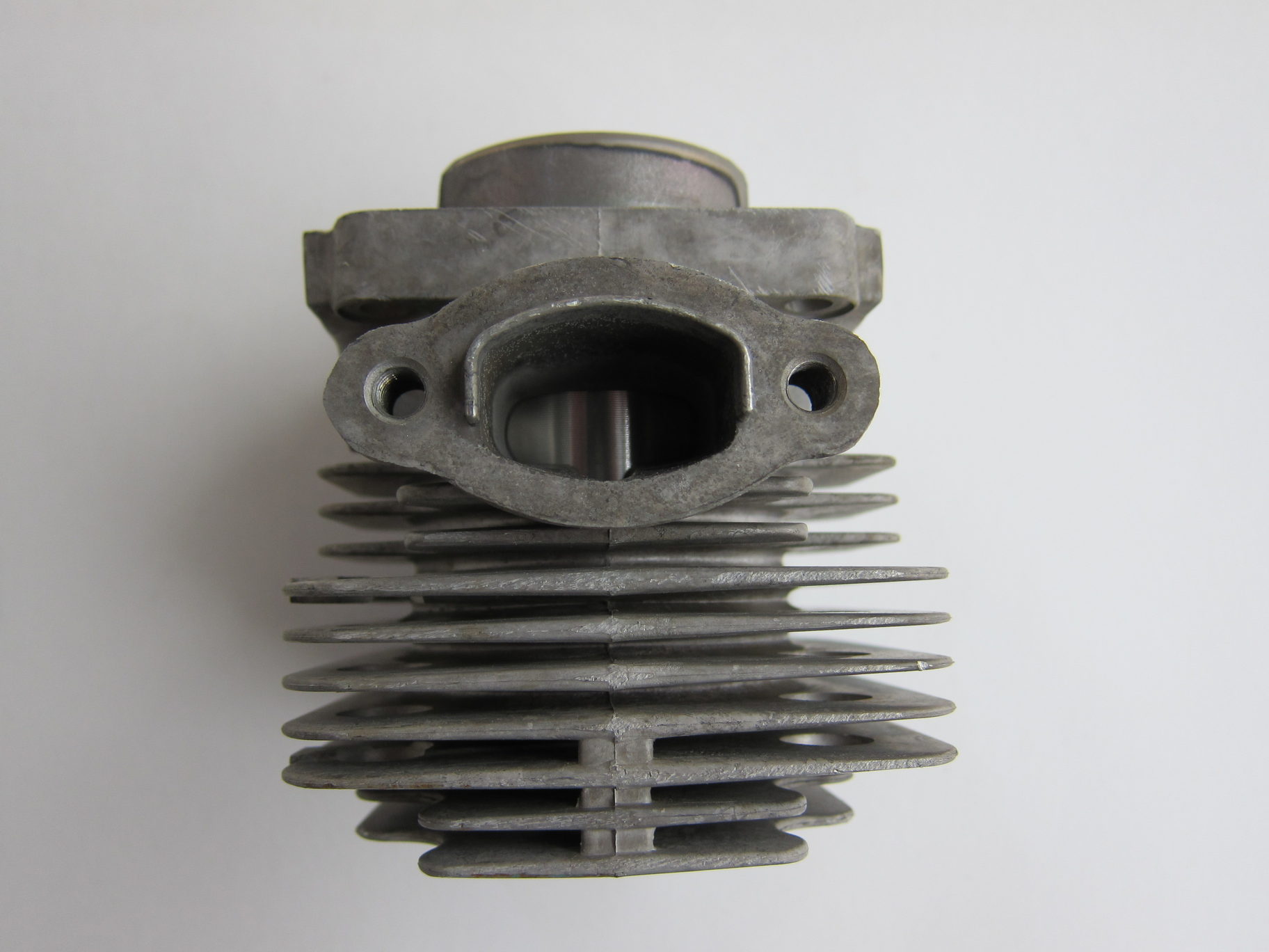 Цилиндр с поршнем ф45 для БЕНЗОТРИММЕР EFCO 8550 BOSS (COMPLETE CYLINDER) 61112176