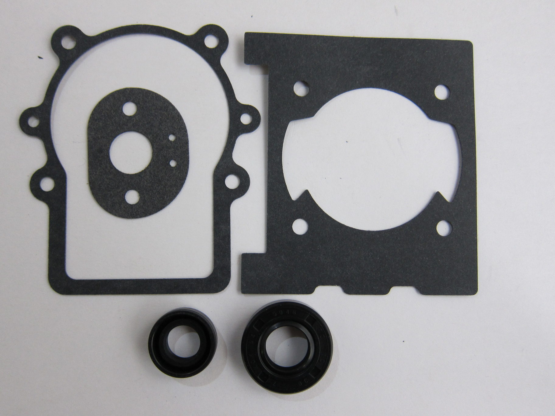 Комплект прокладок двигателя (Комплект резиновых прокладок / GASKET SET (RUBBER)) 61450443